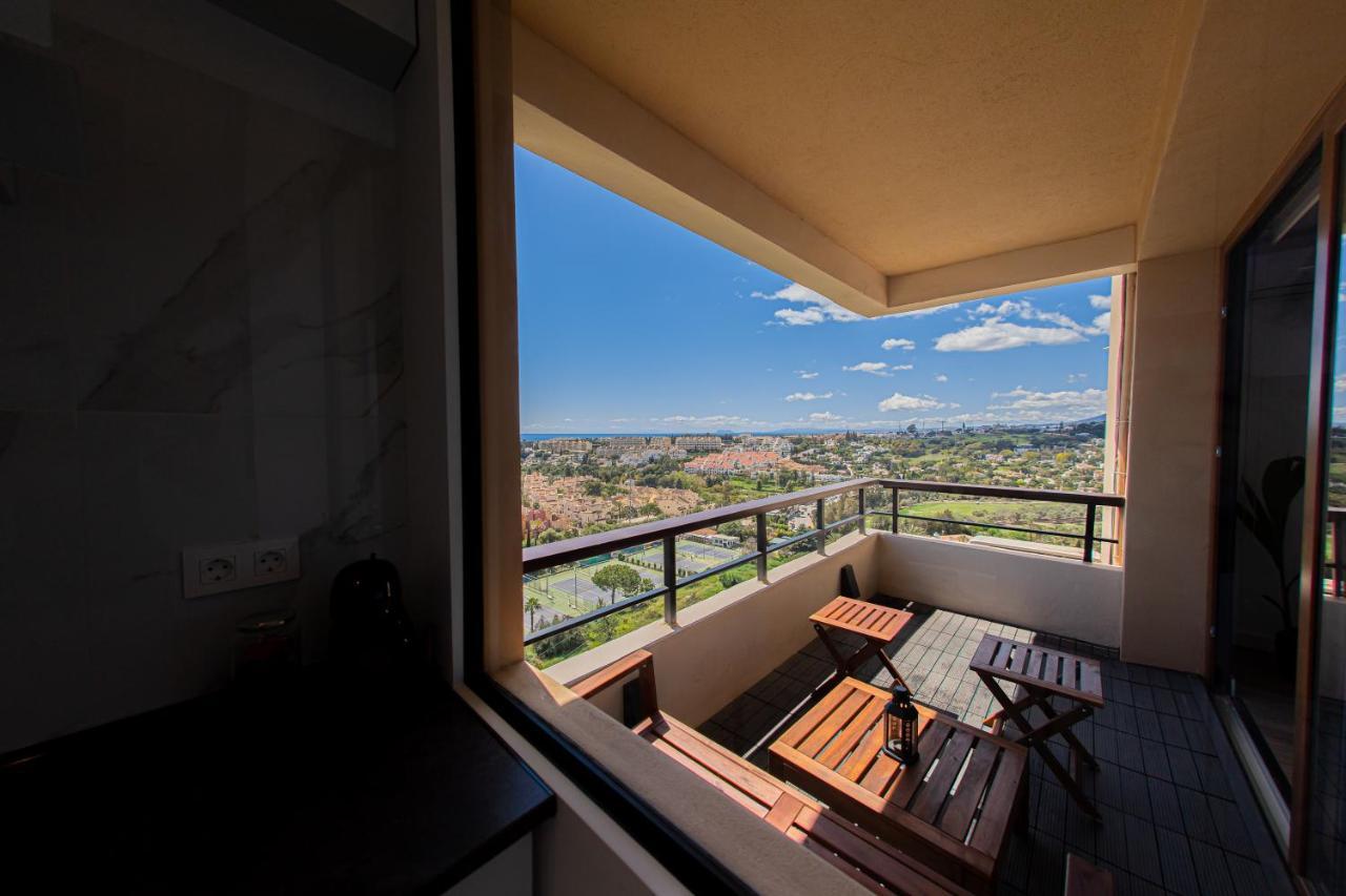 Amazing Apartment With Stunning Views Marbella Buitenkant foto